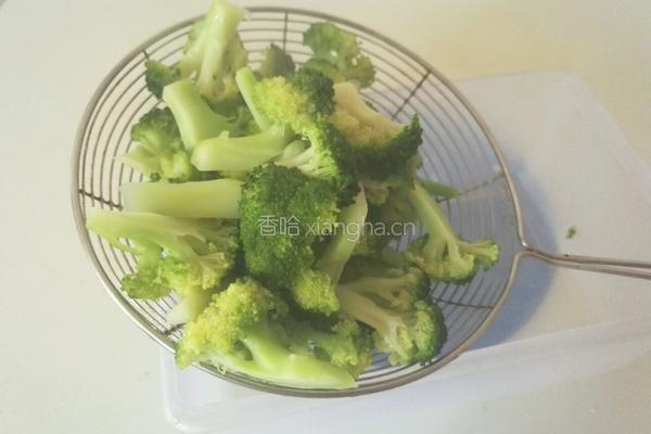 凉拌西兰花的做法图解3