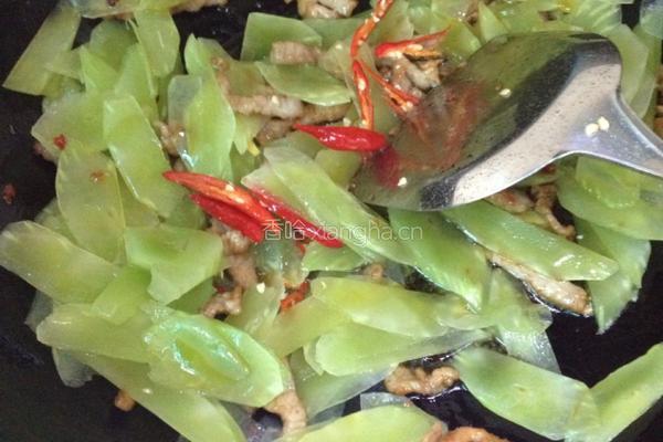 莴笋炒肉的做法图解5
