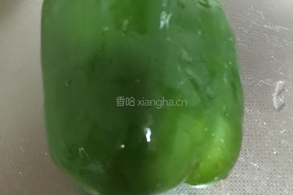 彩椒跑蛋的做法图解2