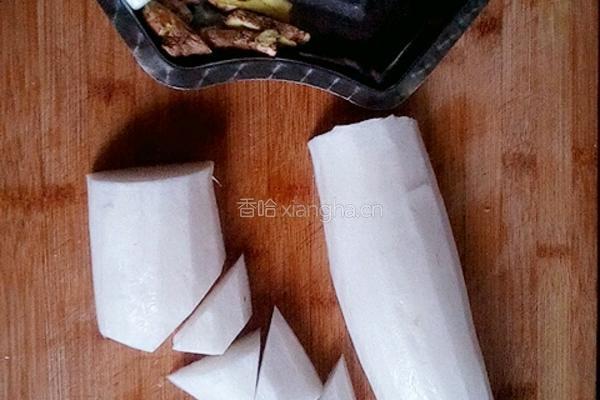 白萝卜炖牛腩的做法图解3
