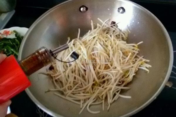 酸辣绿豆芽的做法图解10