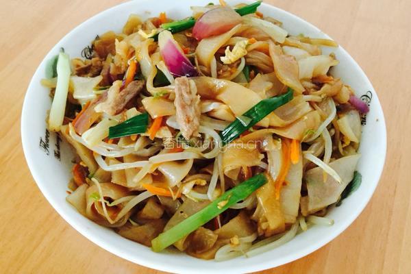 肉丝蔬菜炒粿条的做法图解8