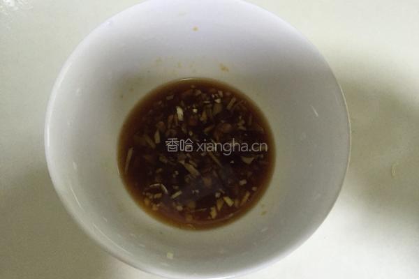 响油黄瓜卷的做法图解4
