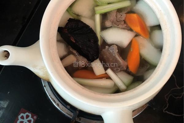灵芝冬瓜炖排骨的做法图解5