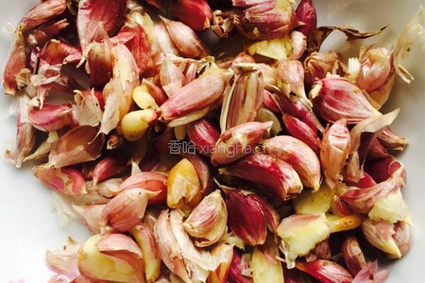 炒大红菌的做法图解3