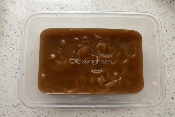 自制美味猪皮冻的做法图解10
