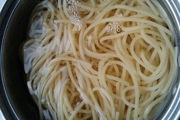 素炒意大利面的做法图解4