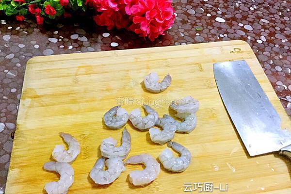豆芽韭菜炒虾仁的做法图解4