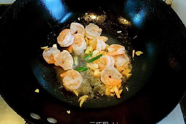 豆芽韭菜炒虾仁的做法图解7
