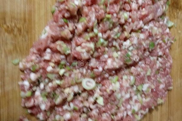 萝卜馅肉饼的做法图解2
