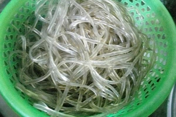 砂锅粉纤汤的做法图解5
