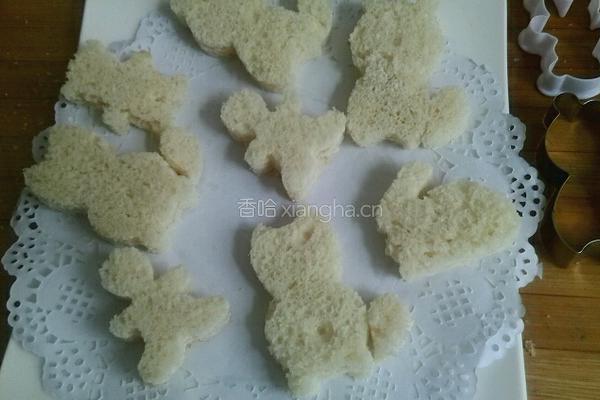 卡通草莓巧克力面包的做法图解1