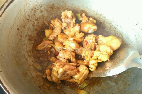 土豆炖鸡腿的做法图解3