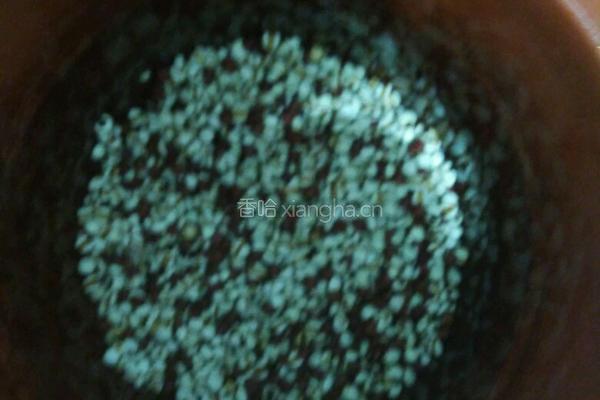 红豆薏米汤的做法图解1