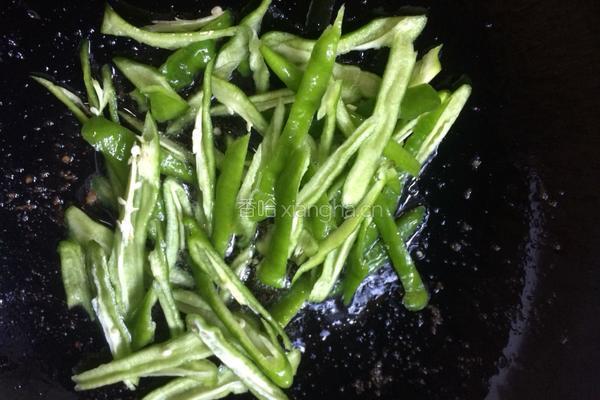 青豆炒肉的做法图解8
