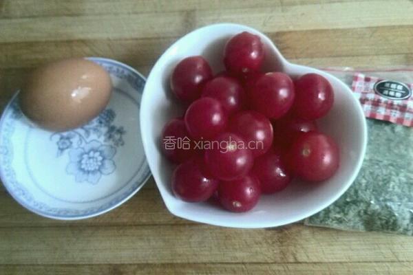 圣女果蛋花汤的做法图解1