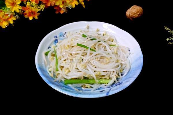  凉拌绿豆芽