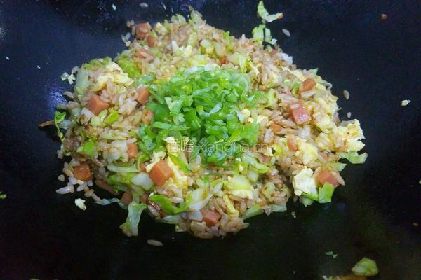 卷心菜炒饭的做法图解14