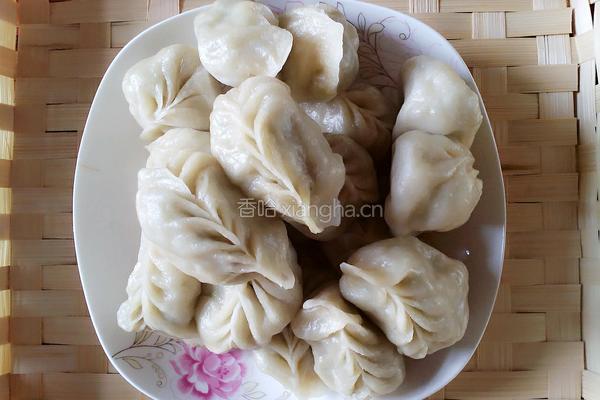 猪肉豆角馅饺子的做法图解7