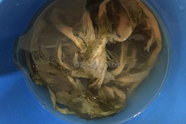 梅菜排骨粥的做法图解2
