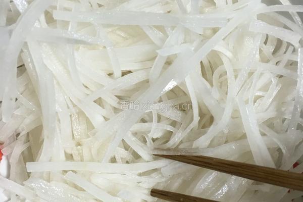 炝拌萝卜丝的做法图解5