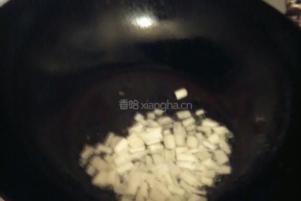 韭菜鸡蛋饺子的做法图解5