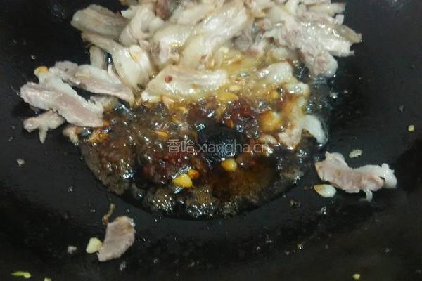 尖椒回锅肉的做法图解7