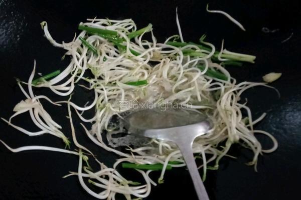豆芽炒粉丝的做法图解7
