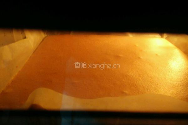 红曲粉果酱蛋糕卷的做法图解10