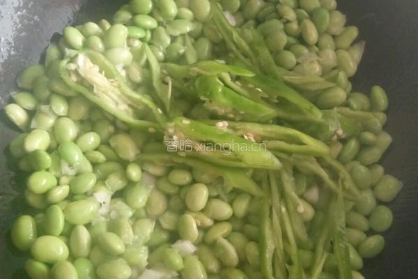 银耳素炒青豆的做法图解6