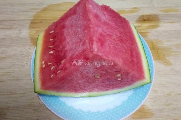 甘梅西瓜的做法图解1