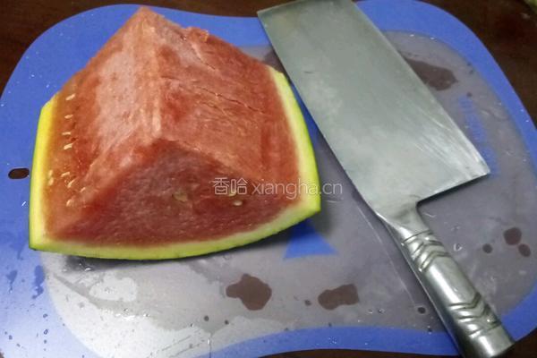 甘梅西瓜的做法图解2