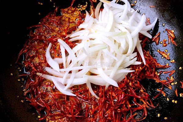 香辣干炸肉丝的做法图解9