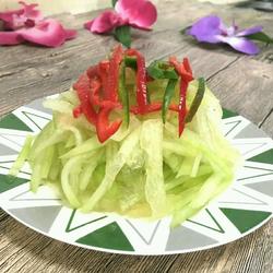 双椒拌西瓜皮的做法[图]