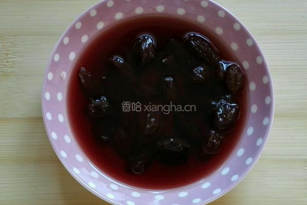 红酒葡萄干软饼的做法图解1
