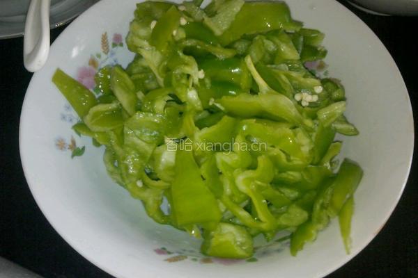鸭蛋炒辣椒的做法图解2