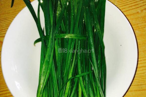 韭菜馅饺子的做法图解1