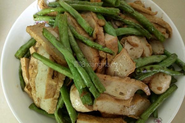 鱼饼炒豆角的做法图解6