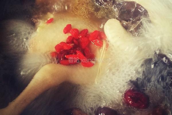 当归人参老母鸡汤的做法图解5