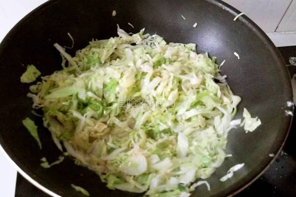 卷心菜炒香菇的做法图解7