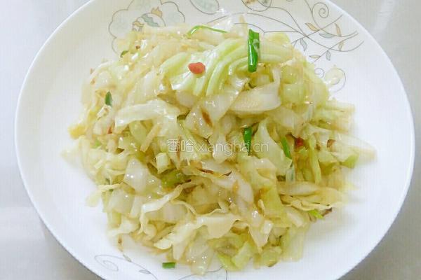 炝炒卷心菜的做法图解4