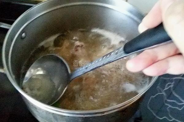 白萝卜排骨汤的做法图解4