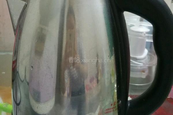 淮山胡萝卜凤爪汤的做法图解6