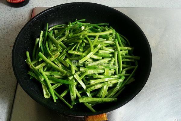 豆角丝炒肉的做法图解9
