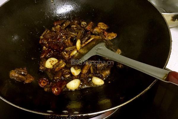 黄瓜烧鳝鱼麻辣版的做法图解6