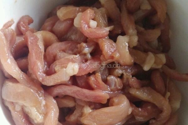 红椒炒肉的做法图解2