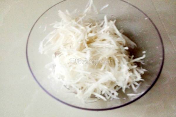  白萝卜丝蛋饼的做法图解2