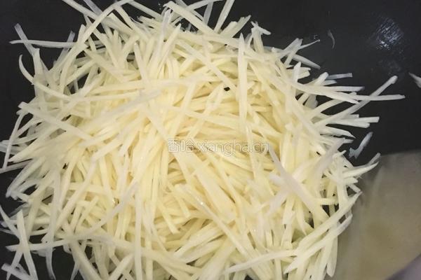 酸辣土豆丝（简单版）的做法图解4