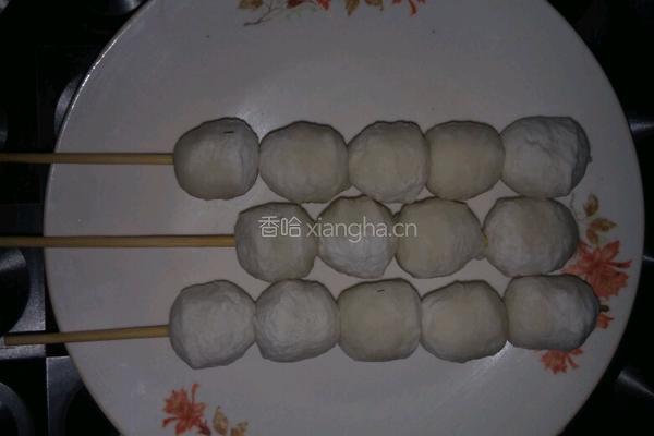 煎鱼丸的做法图解1