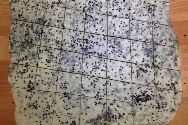 芝麻海苔苏打饼干的做法图解7